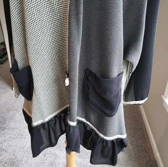 Aug 27 A.M. Stunning Black, Gray & White Multi-Pattern 2-Piece Pant Set (O/S) - Picture 15 of 16